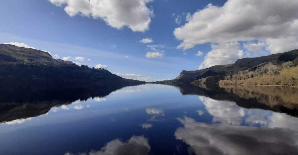 Tour dei 3 Laghi Incantati: Glenade, Glencar e Gill - Un Viaggio tra Leggende e Natura Selvaggia