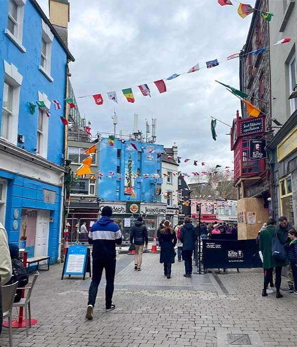 Scorcio caratteristico delle vie di Galway City